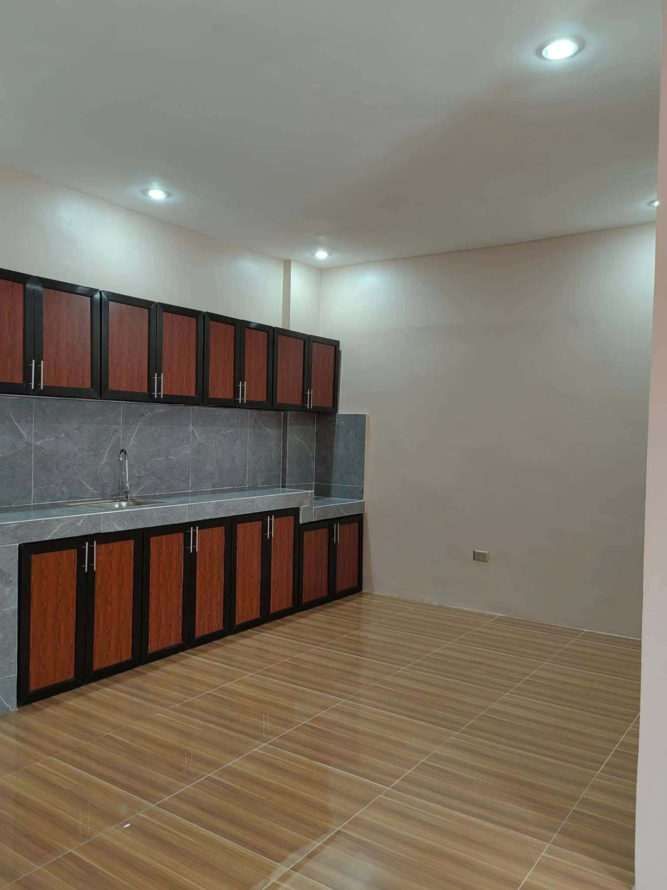 Golden City — Room Detail