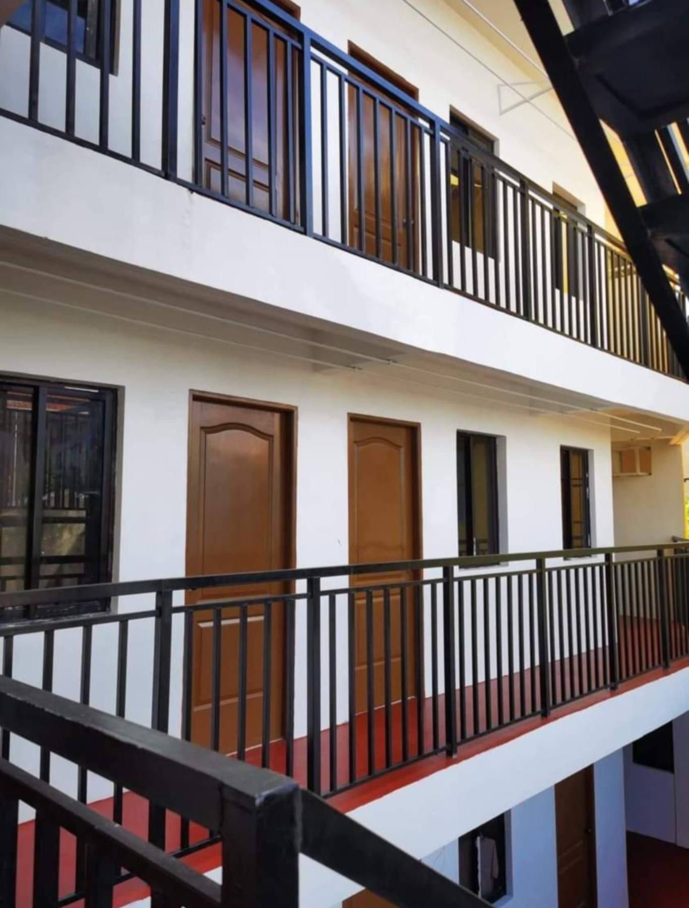 Macabling — Studio Layout