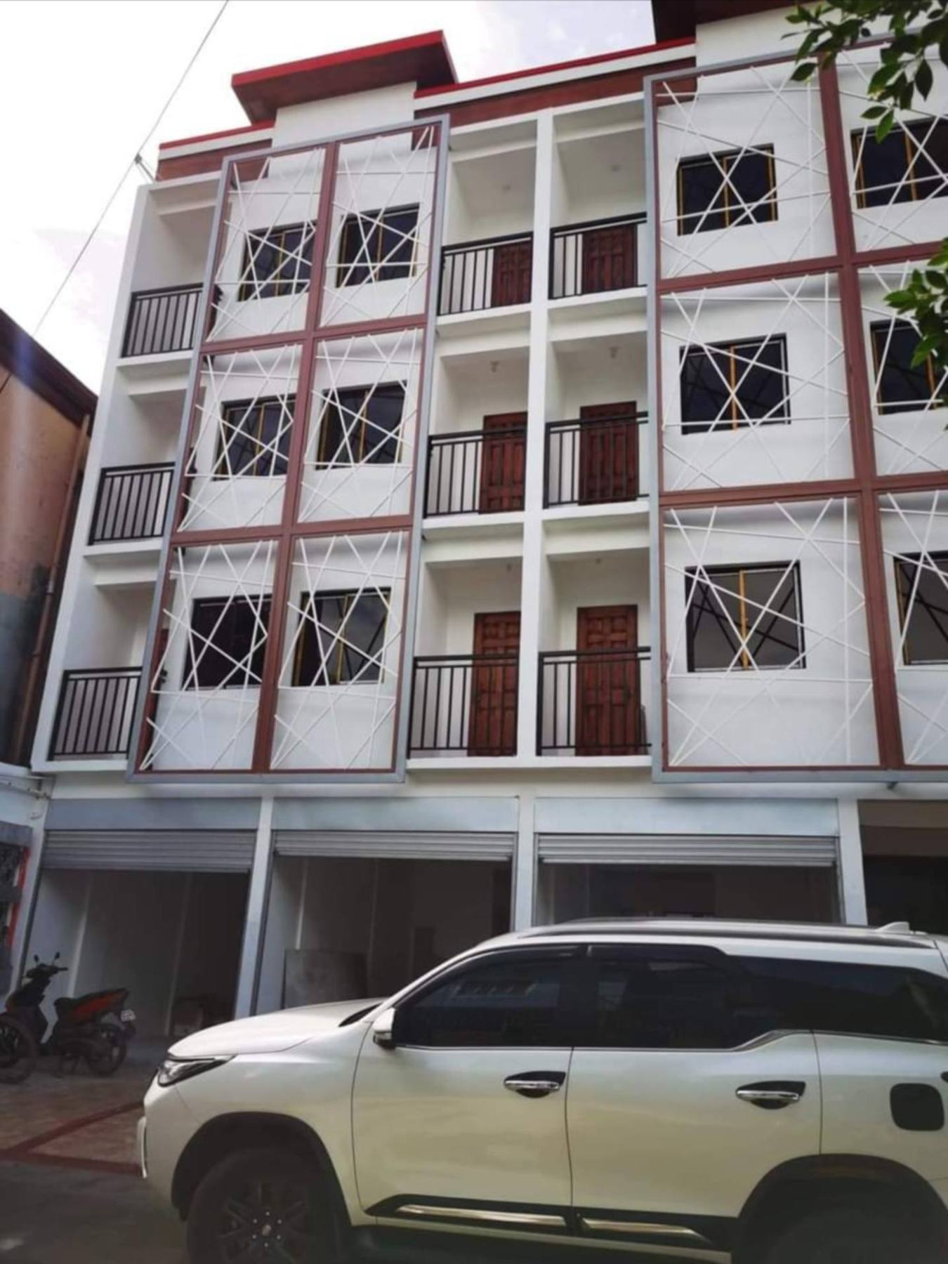 Macabling — Room Detail